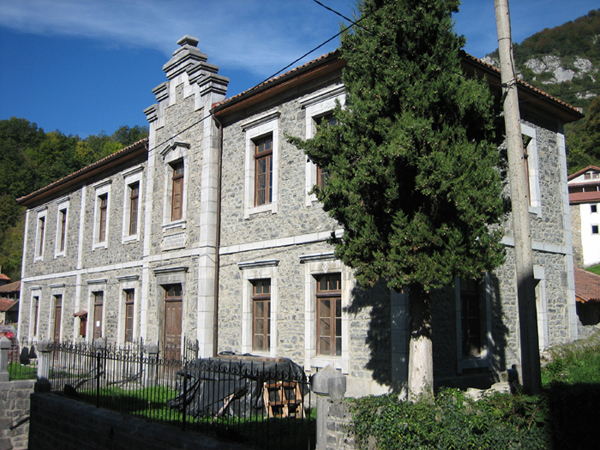 Escuela Felix de Martino